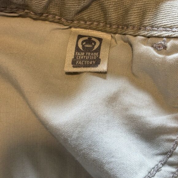 Universal Thread Womens Shorts Size 10 Vintage Midi Dusty Olive  NWT - Picture 9 of 13